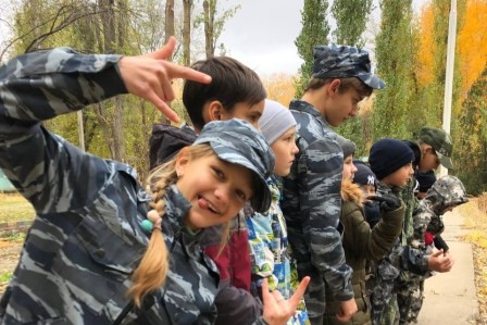 Смена Защитник